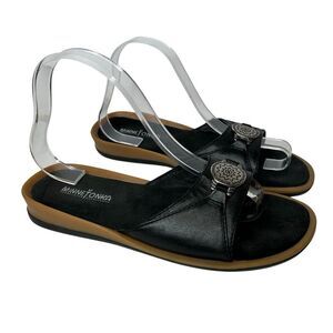 Minnetonka Women's Black leather Sandals 9